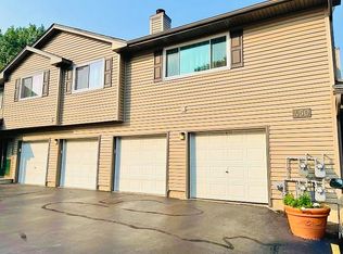 450 Valley Dr APT 201, Naperville, IL 60563