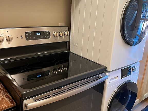 All electric stove and washer dryer