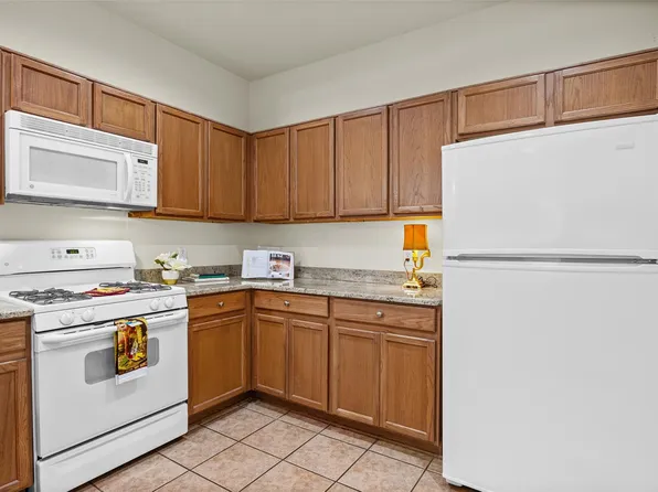 317 Essex Ln, Georgetown, TX 78633