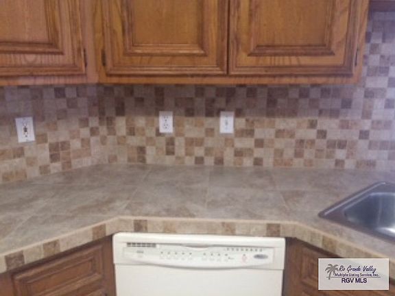 2nd image of 454 Sagua La Grande Ave
