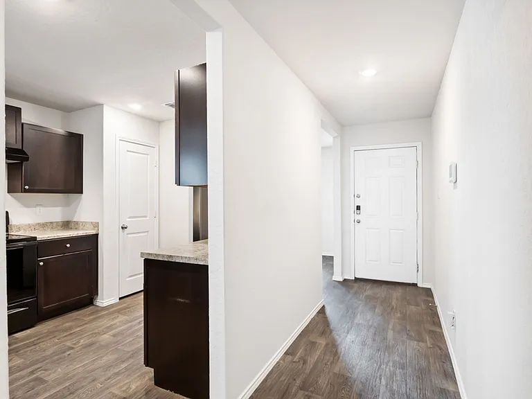 2526 Wentwood Run — Photo 4