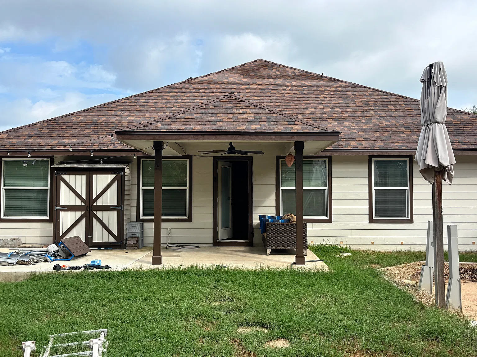 5 bed, 2322 sqft, $2,499 — Photo 1