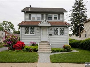 68 E Johnson Ave, Bergenfield, NJ 07621