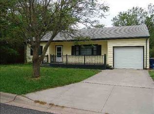 105 SE 12th St, Newton, KS 67114