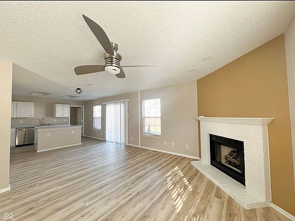 4th image of 14243 Holly Berry Cir