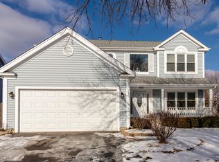 948 Dunhill Rd, Grayslake, IL 60030