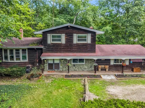 5239 Sleepy Hollow Rd, Valley City, OH 44280
