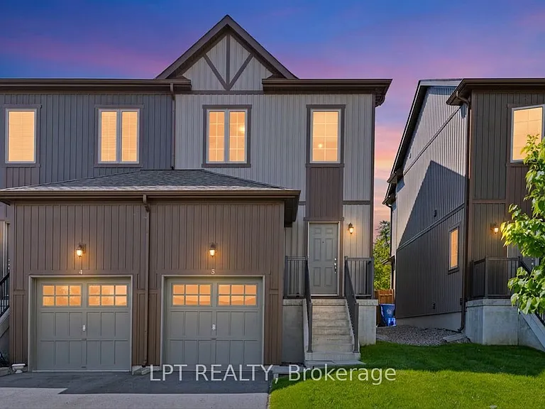 110 Grew Blvd #Townhouse 05 — Photo 2
