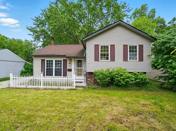 23 Delaware Dr, Delaware, OH 43015