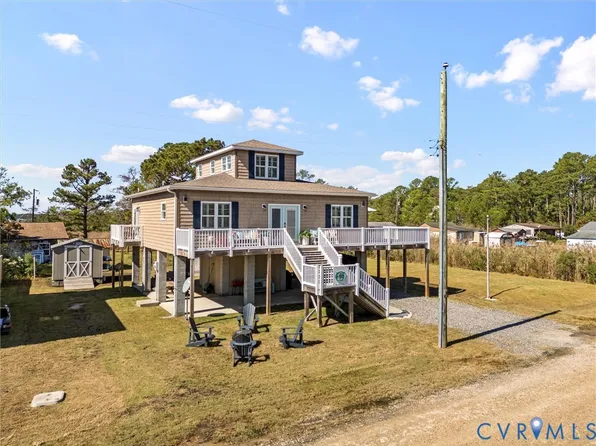 84 New Little St, North, VA 23128