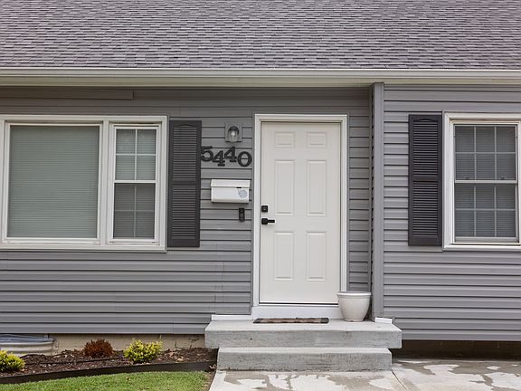 3rd image of 5440 Sherwood Dr