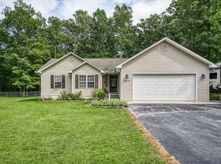 3413 Warpath Dr, Crossville, TN 38572