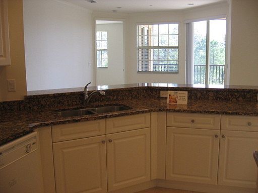 5th image of 4535 Dalmahoy Ct APT 304