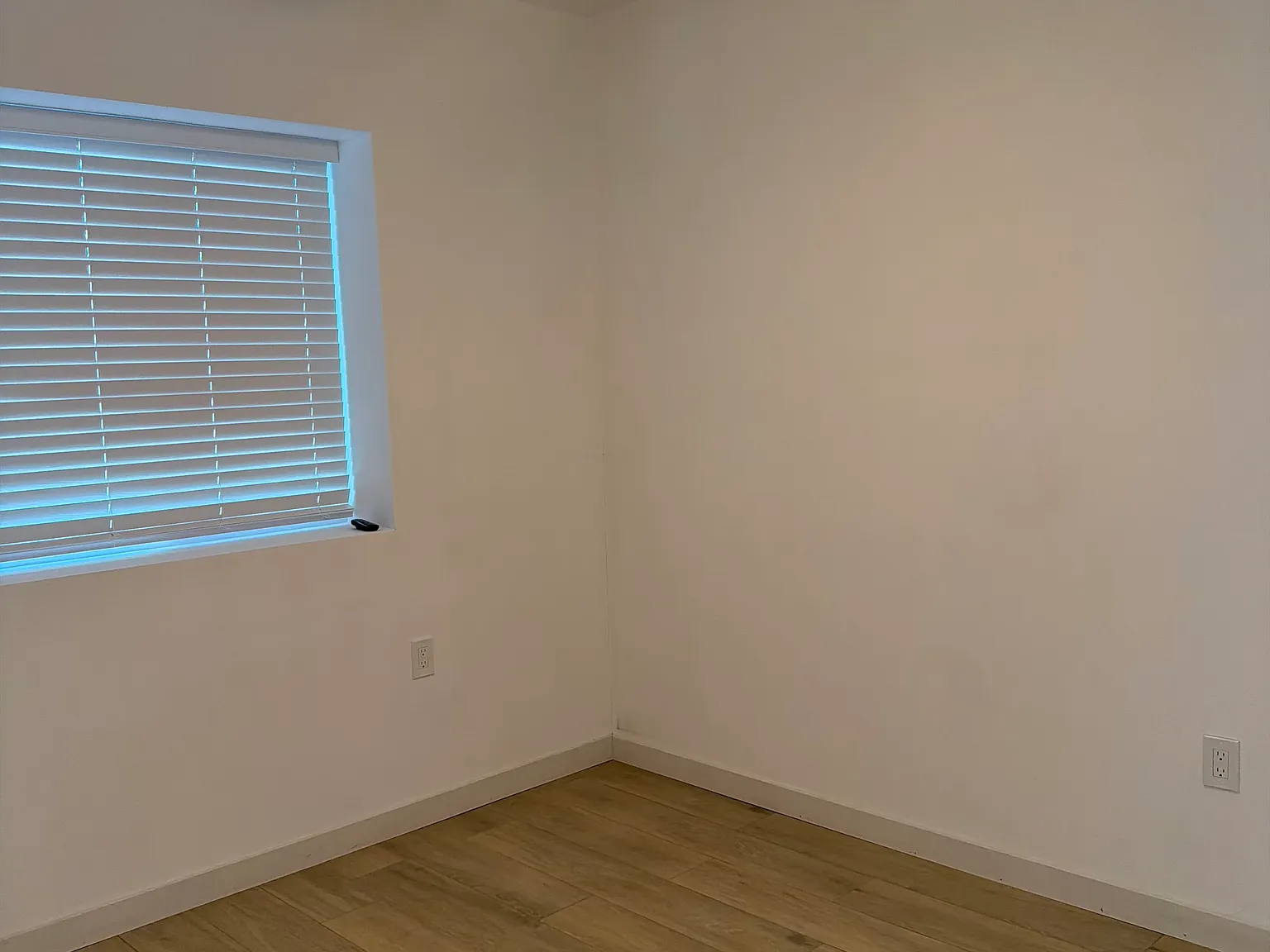 1 bed, 550 sqft, $2,100 — Photo 3
