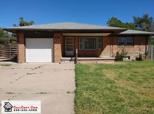 1215 Fairview Ave, Liberal, KS 67901