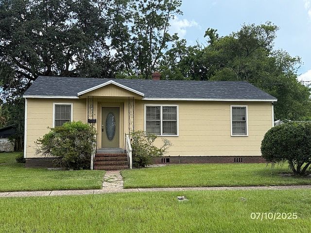 1st image of 1114 Monmouth Way