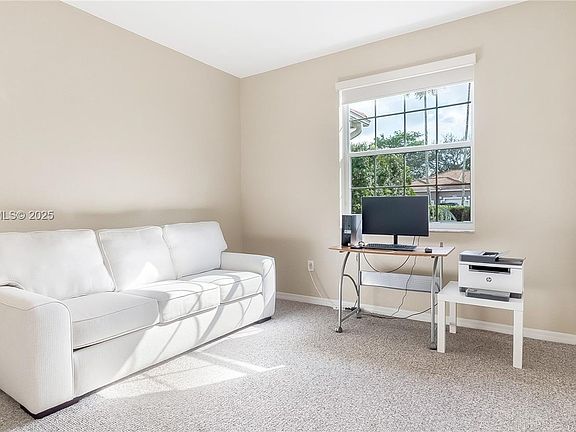 3rd image of 7651 S Aragon Blvd Unit 5