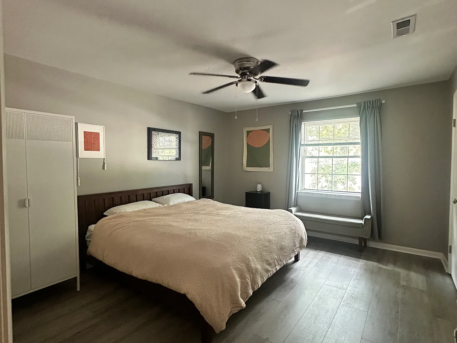 2 bed, 1.5 bath, 1050 sqft, $1,900 — Photo 3