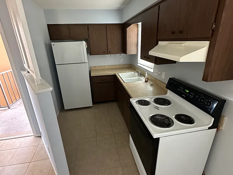 125 Avenida Messina #201 — Photo 6
