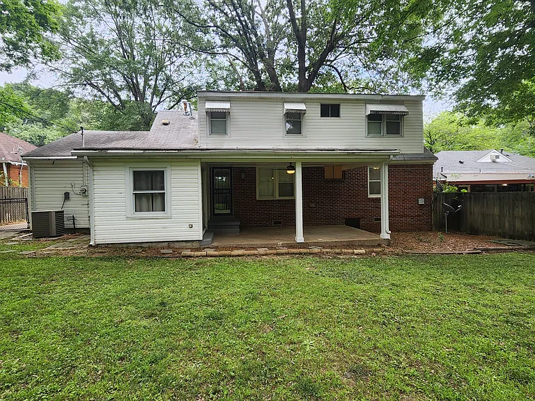 1161 Elkwood Cv — Photo 2