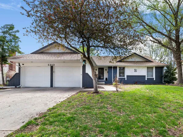 1313 E Blue Spruce Rd, Derby, KS 67037