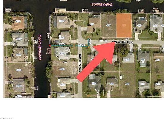 1st image of 423 SW 40th Ter