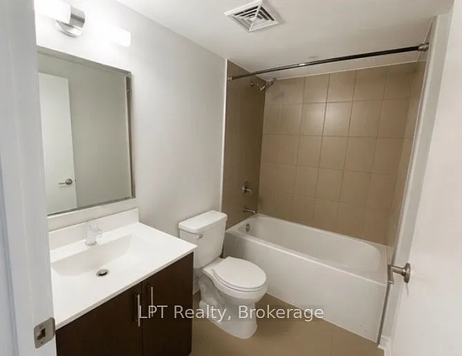 255 Village Green Sq #2509 — Photo 2