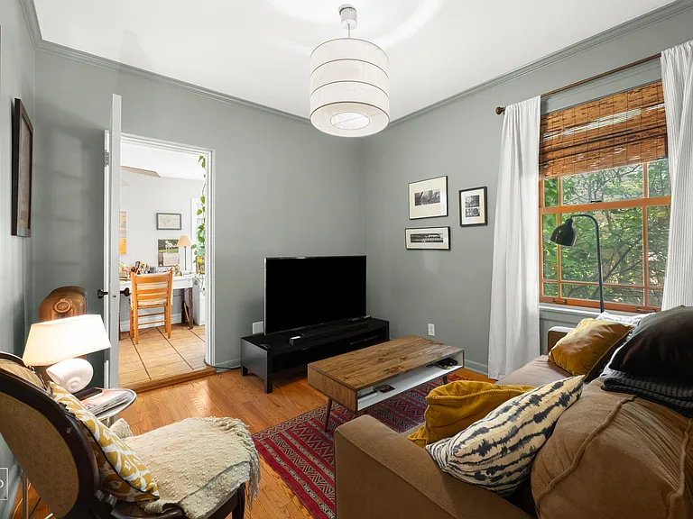 5736 N Virginia Ave — Photo 12