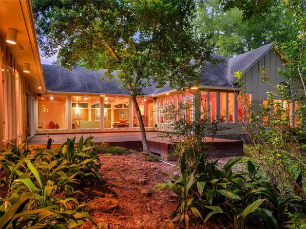 12521 Broken Bough Dr, Houston, TX 77024