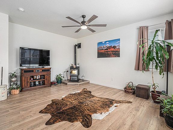 4th image of 605 Sawyers Pond Dr