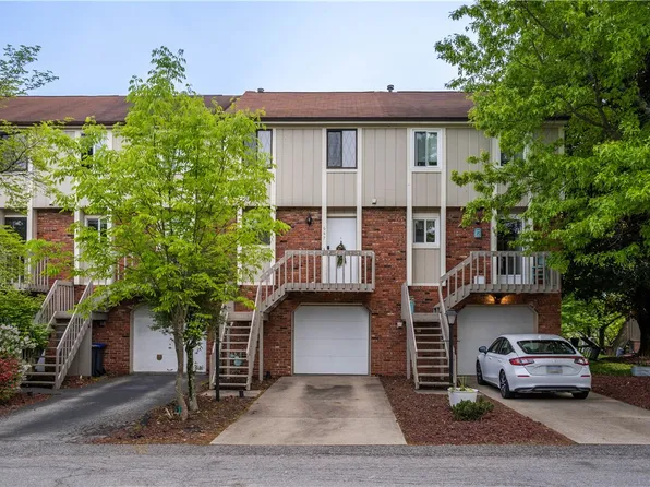 647 Sunset Cir, Cranberry Township, PA 16066