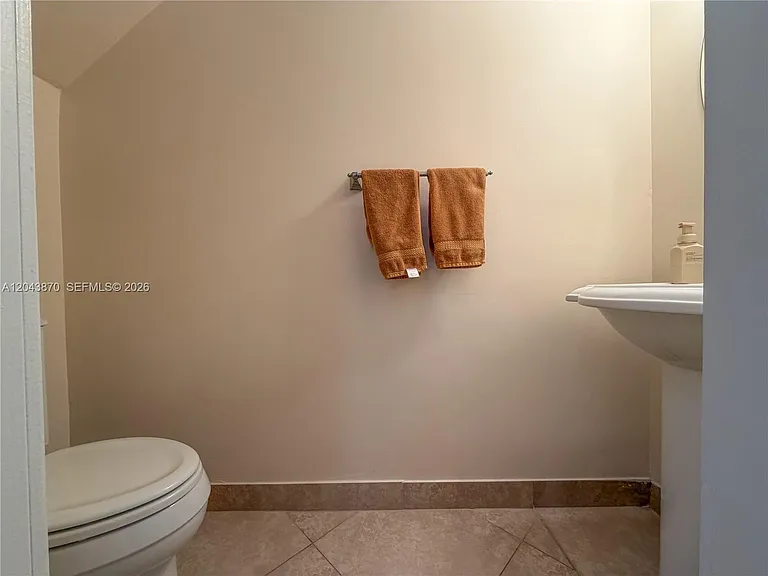 11415 Lakeview Dr #2-D — Photo 18