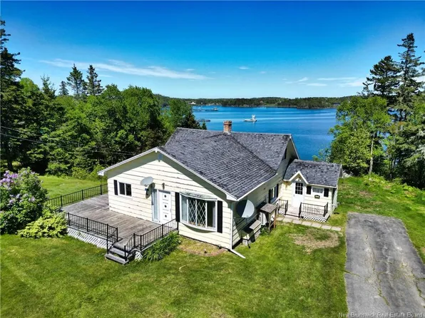 901 North Rd, Campobello Island, NB E5E 1C8