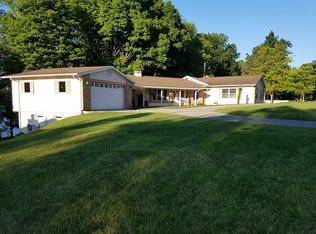 2095 E Crampton Rd, Columbia City, IN 46725