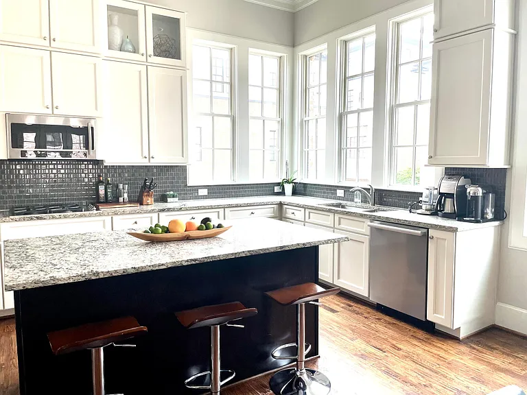 754 Will Rice Ave — Photo 4