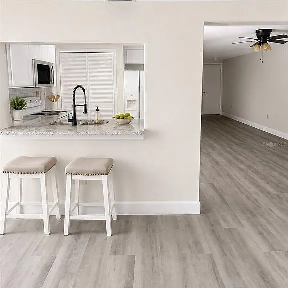 8213 Split Rail Ln — Photo 5
