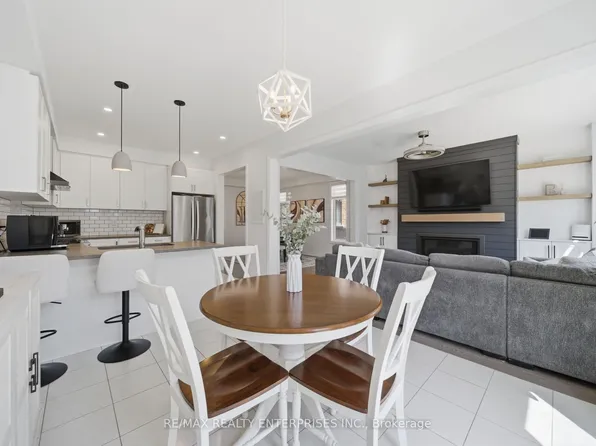66 Prunella Cres, East Gwillimbury, ON L9N 0S7