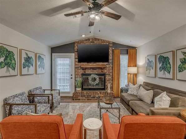 2108 Barton St #2110, Norman, OK 73072