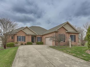 2402 Prairieridge Pl, Champaign, IL 61822