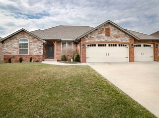 5645 S Eldon Dr, Battlefield, MO 65619