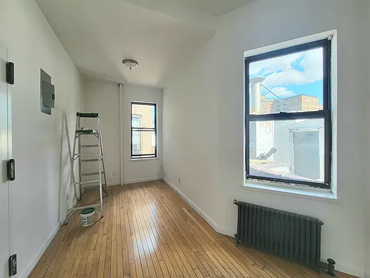 Rented by AZ REALTY NYC LLC | media 10