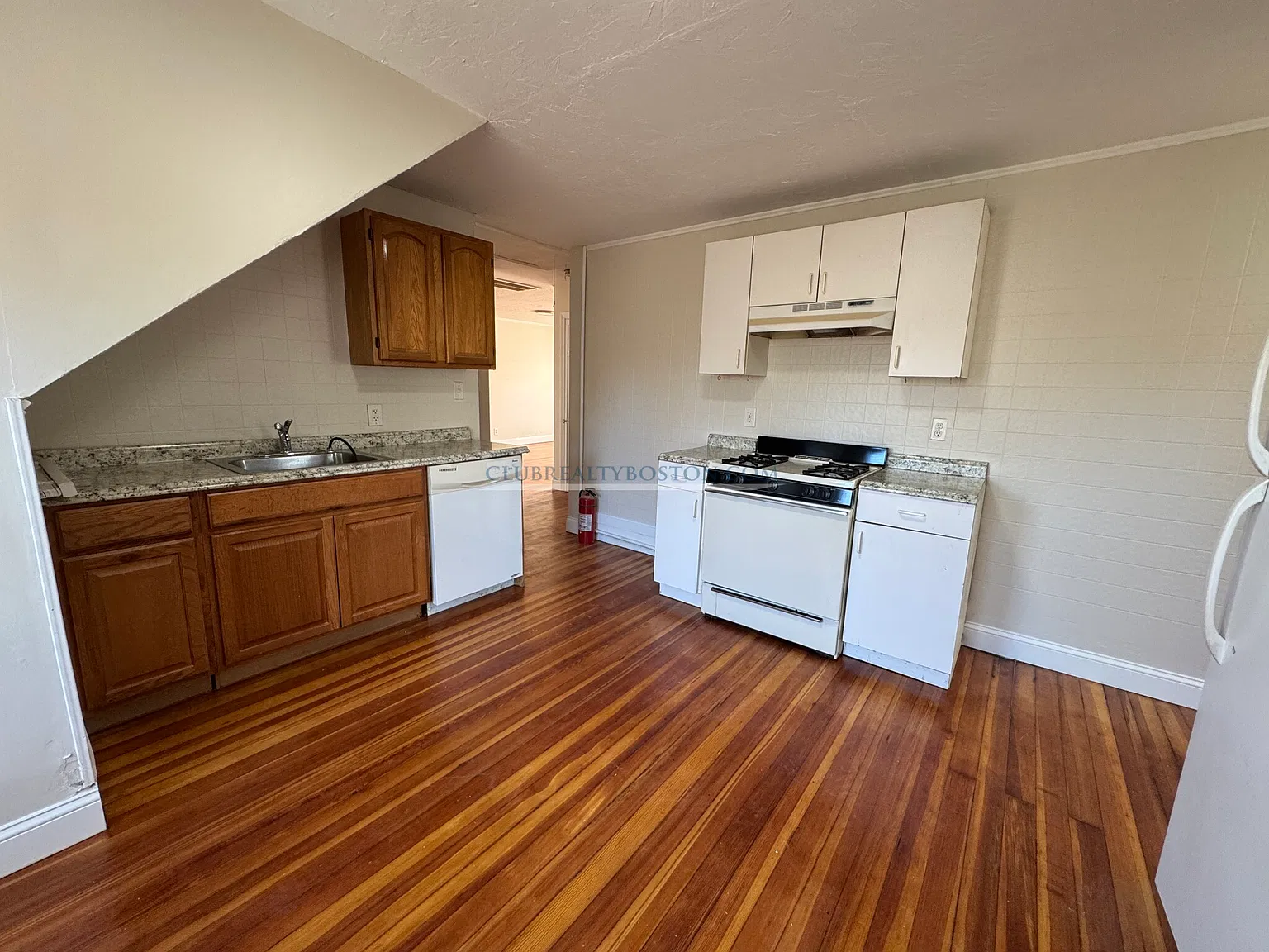2 bed, $1,200 — Photo 4