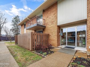 3104 N Broadway St APT C21, Knoxville, TN 37917