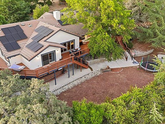 3rd image of 8980 Upper Valley Rd