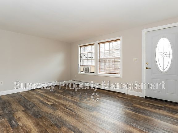 4th image of 408 Rosewood Ave
