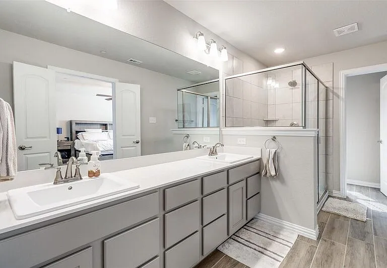 2921 Mare Dr — Photo 16