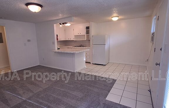 4th image of 196 E Baird Ave APT 2
