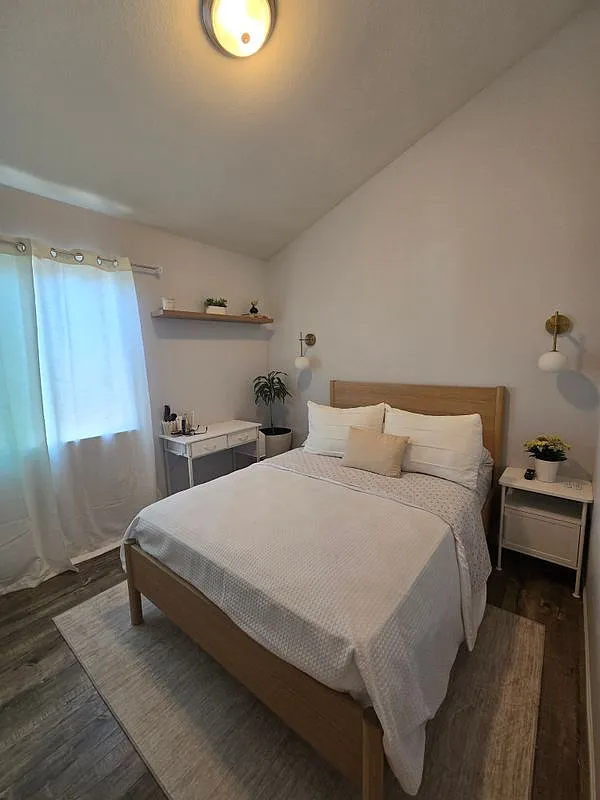 Studio, 1.0 bath, 200 sqft, $1,275 — Photo 1