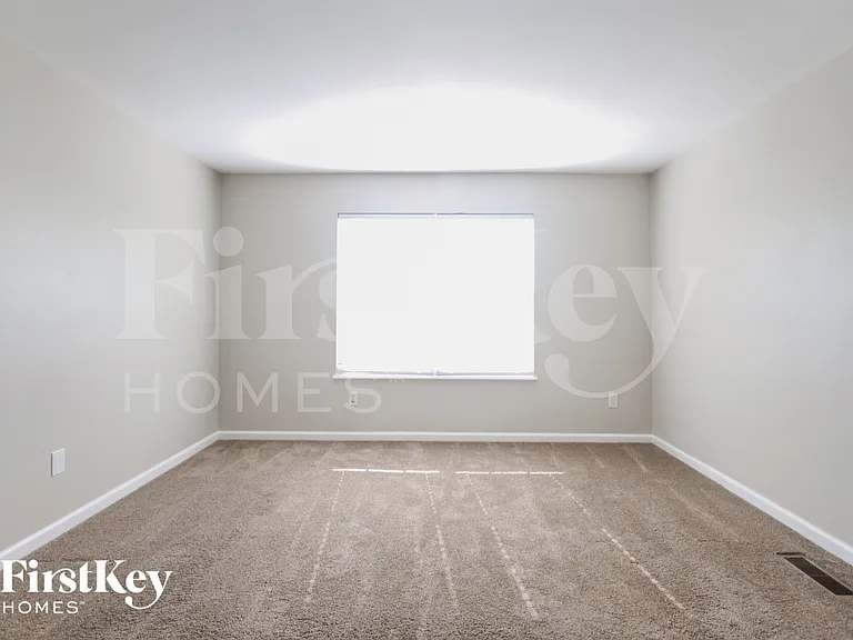 2814 Rothe Ln — Photo 11
