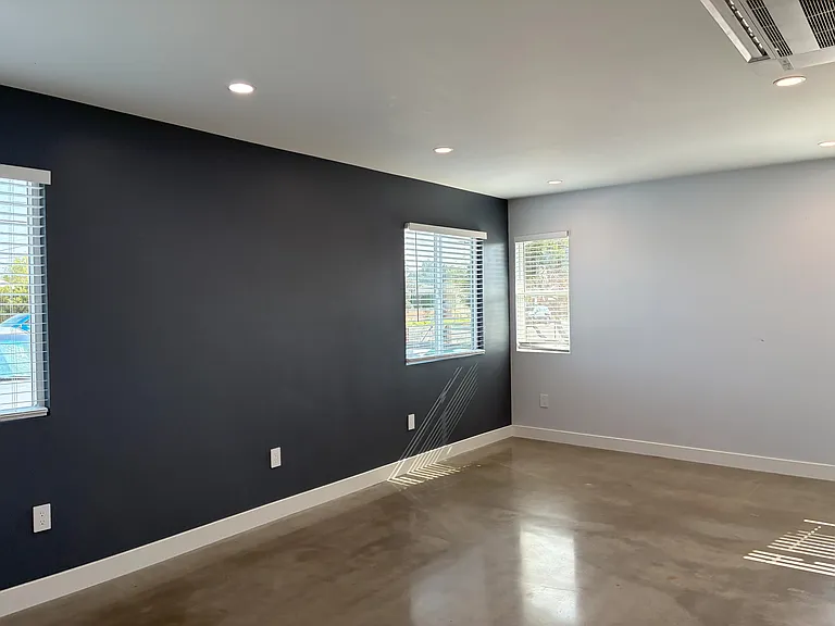 Mount Ararat Dr — Photo 12